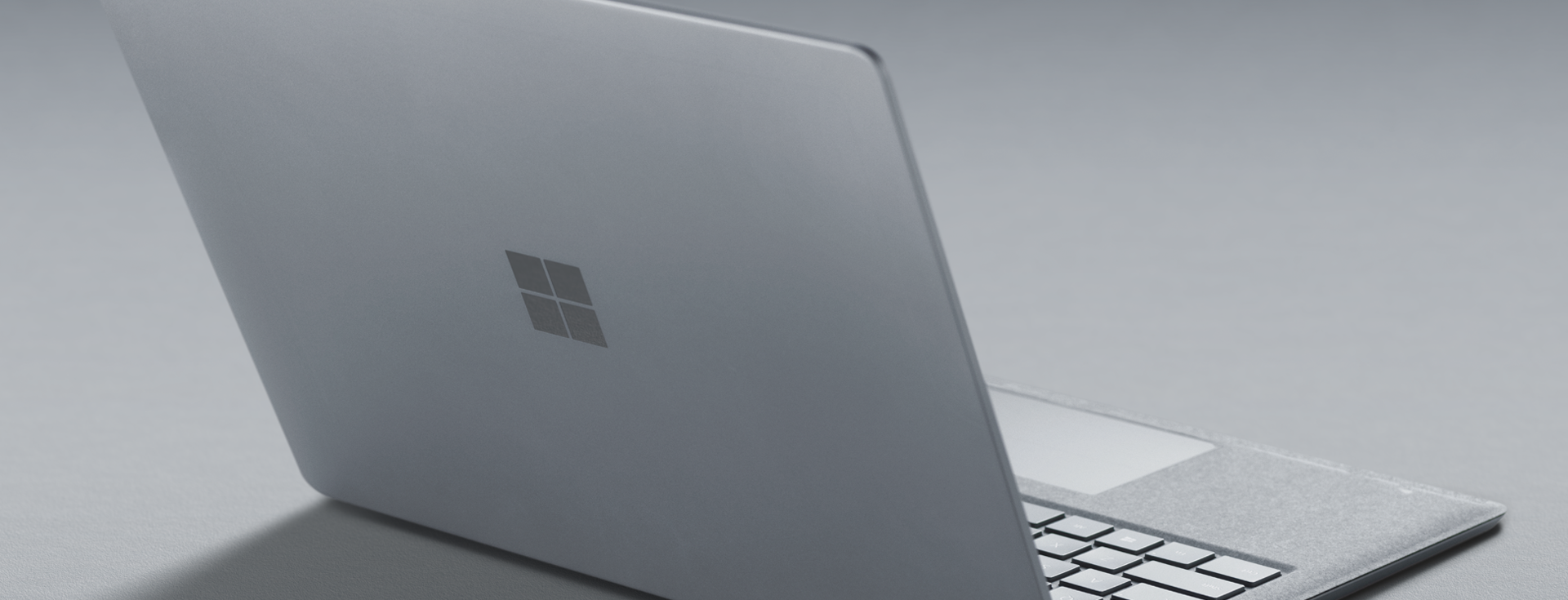 3platinumlaptopbackangle.png 3platinumlaptopbackangle.png